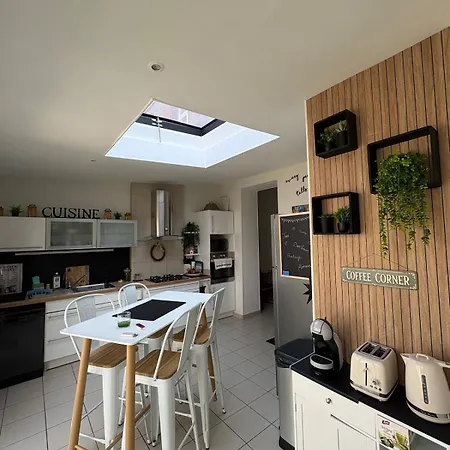 3-bedroom House 5 Min From Megacite & Zenith *